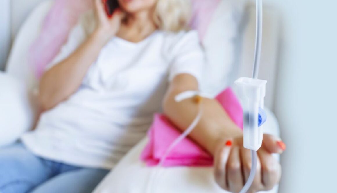 woman getting a NAD infusion